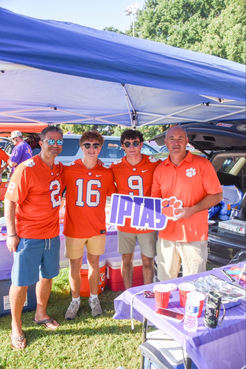 IPTAY's tweet photo. IPTAY members are ready for kickoff! 🐅🟠

Beat the Tar Heels! https://t.co/RTjMMFcSju