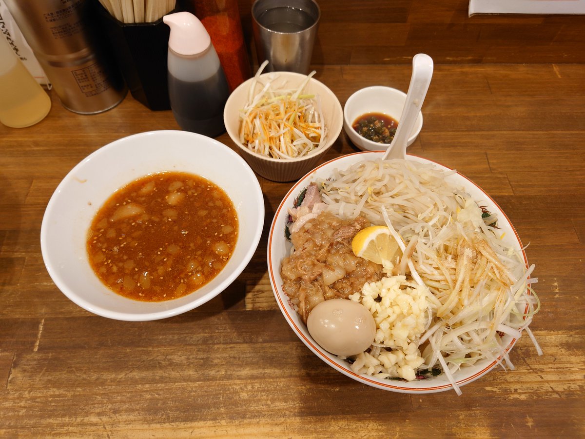 k8a2i8's tweet photo. 2026.09.19   夜の部🌃
男気らーめんアカギ 桐生本店
●辛つけ麺🌶️(300g)
 ※ニンニク少なめ
✦味玉🥚、辛ネギ🔥、青唐辛子🌶️

今日は久し��りの本店の辛つけ麺🔥
今月限定復活してくれたので食べて
おかないと🤤
最高に美味しかったです😻
仁くん、りょうまさん
ごちそうさまでした🙏 https://t.co/VOSwwCG1Cj