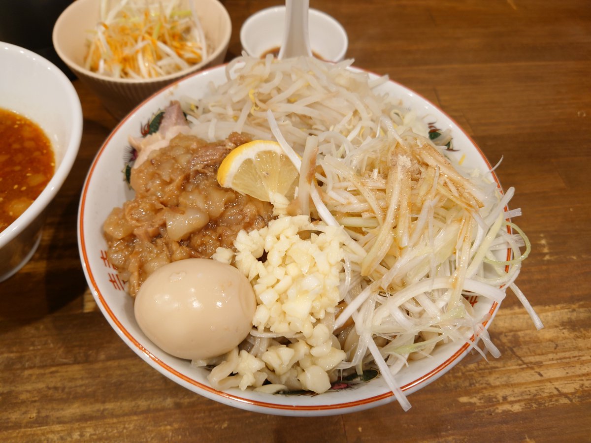k8a2i8's tweet photo. 2026.09.19   夜の部🌃
男気らーめんアカギ 桐生本店
●辛つけ麺🌶️(300g)
 ※ニンニク少なめ
✦味玉🥚、辛ネギ🔥、青唐辛子🌶️

今日は久し��りの本店の辛つけ麺🔥
今月限定復活してくれたので食べて
おかないと🤤
最高に美味しかったです😻
仁くん、りょうまさん
ごちそうさまでした🙏 https://t.co/VOSwwCG1Cj