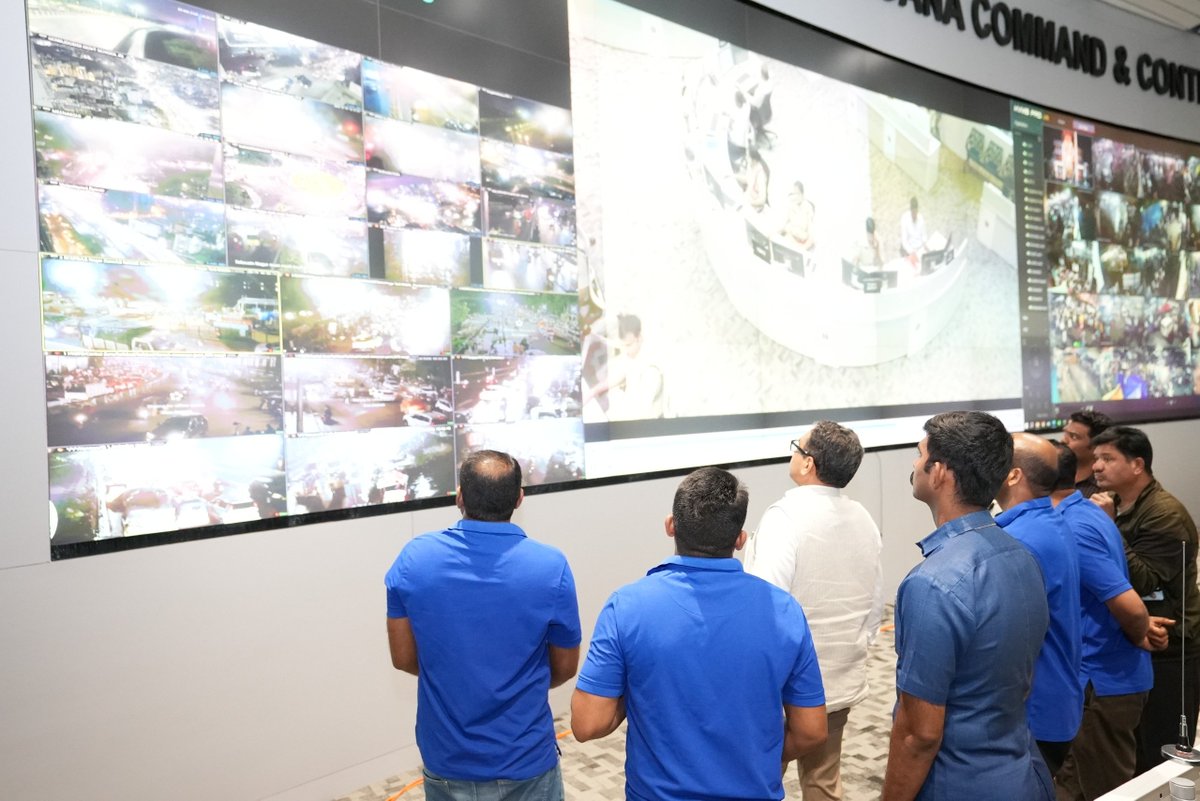 TelanganaCS's tweet photo. Chief Secretary Shri @sjaju1, IAS reviewed the preparedness for the upcoming Ganesh immersion Shobhayatra and the heavy rainfall situation at the #TGICCC, Banjara Hills, today.
From the Command Control Centre, the CS reviewed real-time monitoring of key Shobhayatra routes, including Balapur, road conditions and repairs, sanitation, traffic management and CCTV surveillance. TGICCC In-charge Officer Shri Kamal Hasan Reddy briefed the CS on the monitoring arrangements.
The CS directed all departments to remain fully alert, strengthen CCTV surveillance, ensure prompt removal of waterlogging and coordinate closely to ensure the safety and convenience of citizens during the Shobhayatra and the prevailing heavy rains.