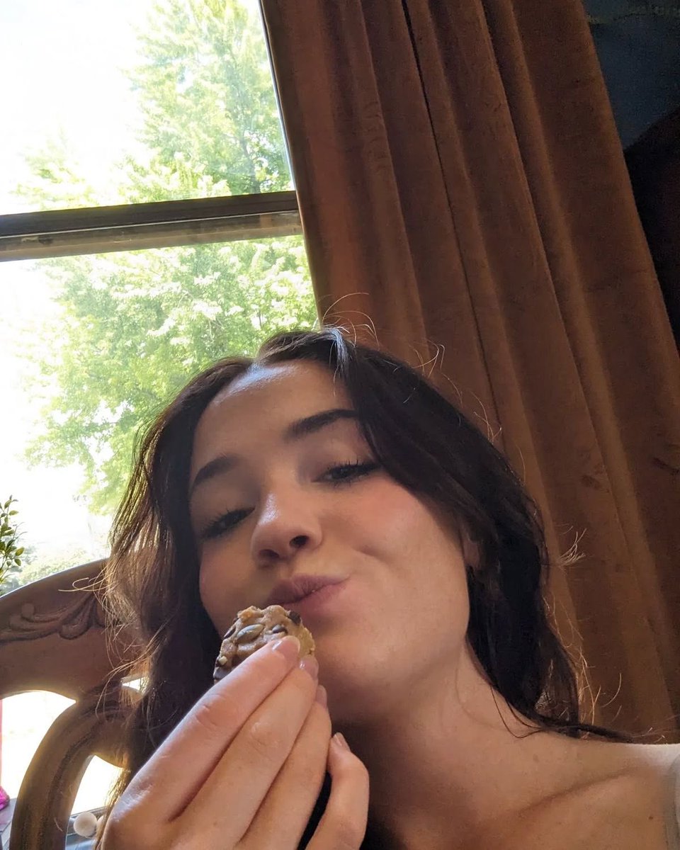 grahameffectss's tweet photo. Good morning everyone. Practice and also donuts are calling my name. No one tell Wyatt we have any https://t.co/DqcZ93AKqP