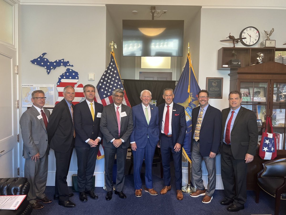 virenpopli's tweet photo. Great to be on Capitol Hill this week with fellow AEM members meeting Senator @tedcruz, Rep. @JackBergman_MI1 and other lawmakers on the policy issues facing ag and construction equipment manufacturers. Strong industry voice in DC matters.
#AEM #Manufacturing @Mahindra_USA https://t.co/3mfIlO5Pak