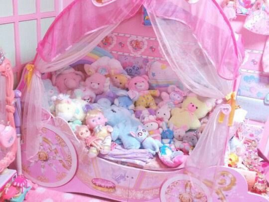 unicornperc's tweet photo. wish to hide here from the world !! (˶˃ ᵕ ˂˶) https://t.co/tCsWWYhvGM