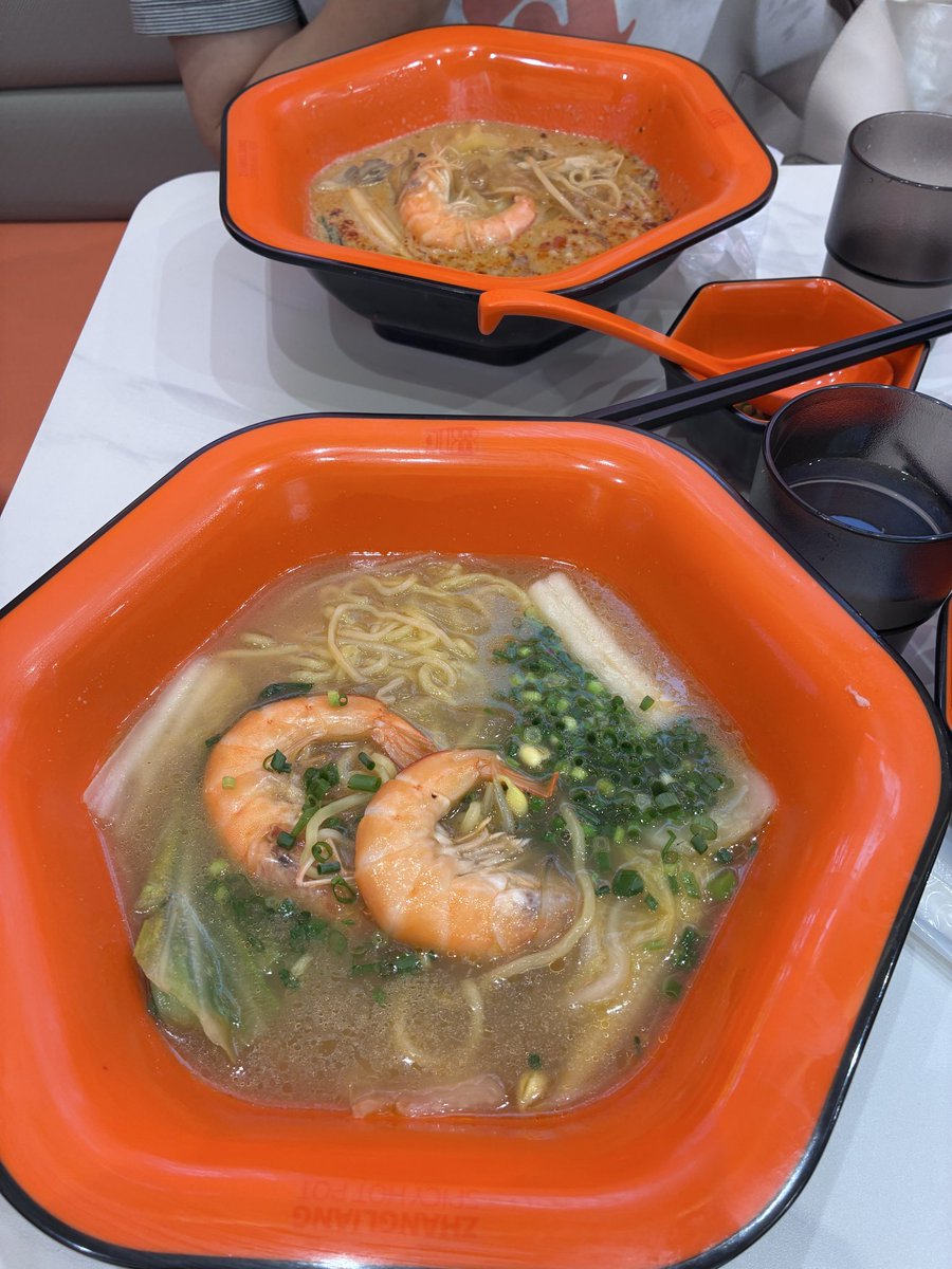 vaioretvaioret's tweet photo. 2026.９.19  土曜日
２年生  99日目

今日は、ランチにハンバーグ
パンケーキを食べ
夜は、マーラータン

初マーラータン
少なめに入れ、スープは辛くないのにした
思ったより美味しかった

ただ、チョイス難しかった

腹まんちくりんの１日でした https://t.co/MwelhjQ8ma