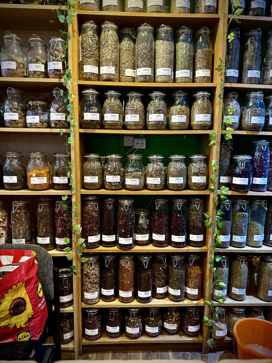 _57dB's tweet photo. Had to get out of the house for some fresh air. Discovered a lovely tea shop in Preston. ๐ฑ #looseleaf https://t.co/kakVQ04APG