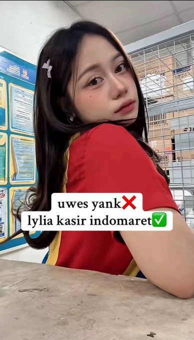 aivces's tweet photo. Kasir yang lagi viral indomaret
https://t.co/FsWE4anDRJ

https://t.co/ROUNahBiU5

https://t.co/yxQmfYn8AW

https://t.co/VGq6pKsALs

Malam Minggu Mendung Jule Malming Dirumah https://t.co/zV2G7AV2HA