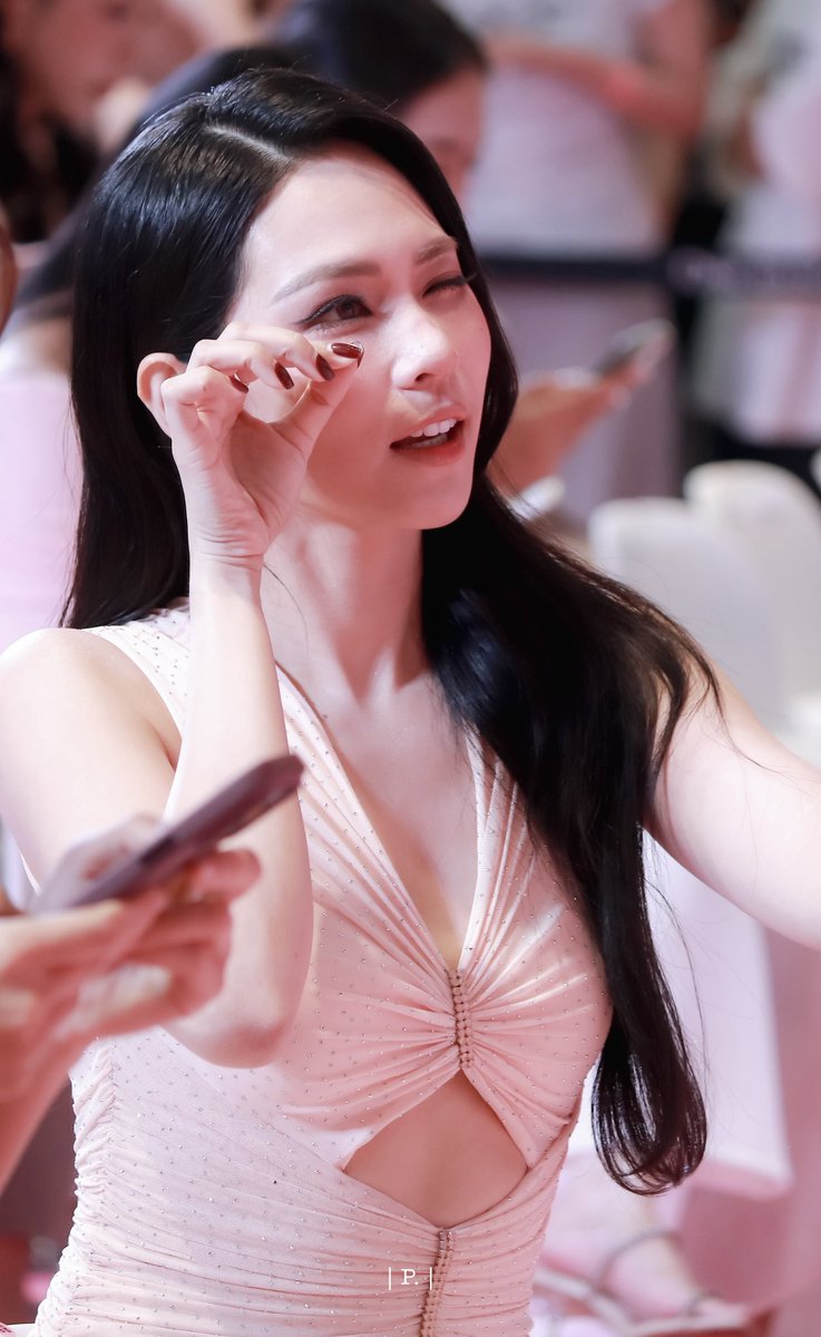 iampla_p's tweet photo. เก็บแฟนคลับหมดทุกชั้น

NAREE 10TH ANNIVERSARY X BINT
#NareeXBint
#Naree10thanniversary  
#bintsireethorn https://t.co/UhRi2mqoAG