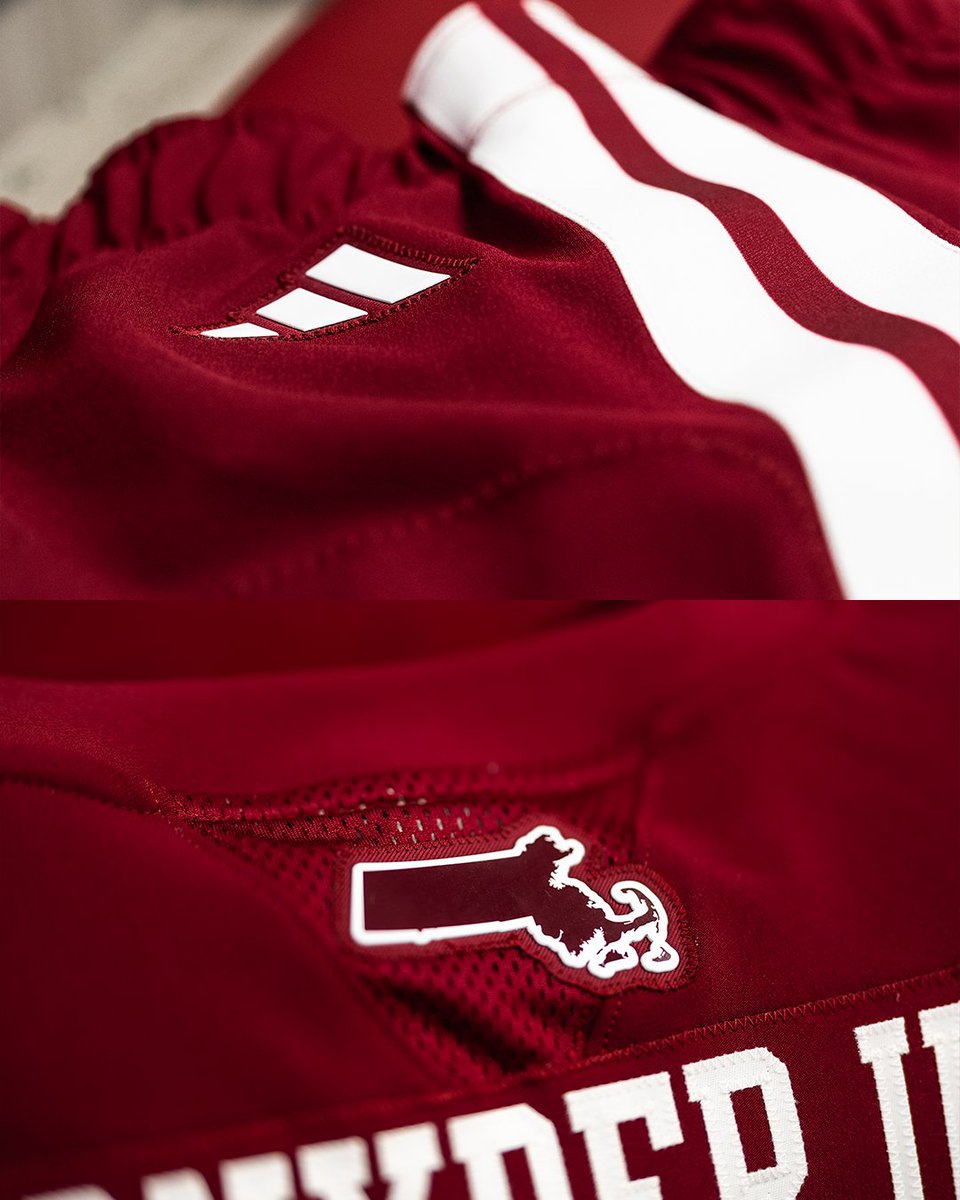 UMassFootball's tweet photo. All maroon 🔴

#Flagship 🚩 https://t.co/4FQZfSEXWD