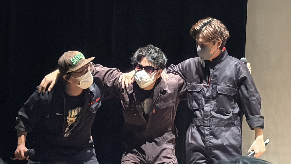 mth_mha's tweet photo. オウマガトキのオフ会昼の部参加してきました〜(՞⸝⸝o̴̶̷̥᷅  ̫ o̴̶̷̥᷅⸝⸝՞)🖤
画面の中の3人が、そのまま目の前にいて感激🥲✨
トークも企画も全部楽しかったし怖かったです👻
特に最後のやつは久しぶりに鳥肌立ちました(՞⸝⸝o̴̶̷̥᷅  ̫ o̴̶̷̥᷅⸝⸝՞)🩷
#オウマガトキFILM https://t.co/K7ttPXut7Q