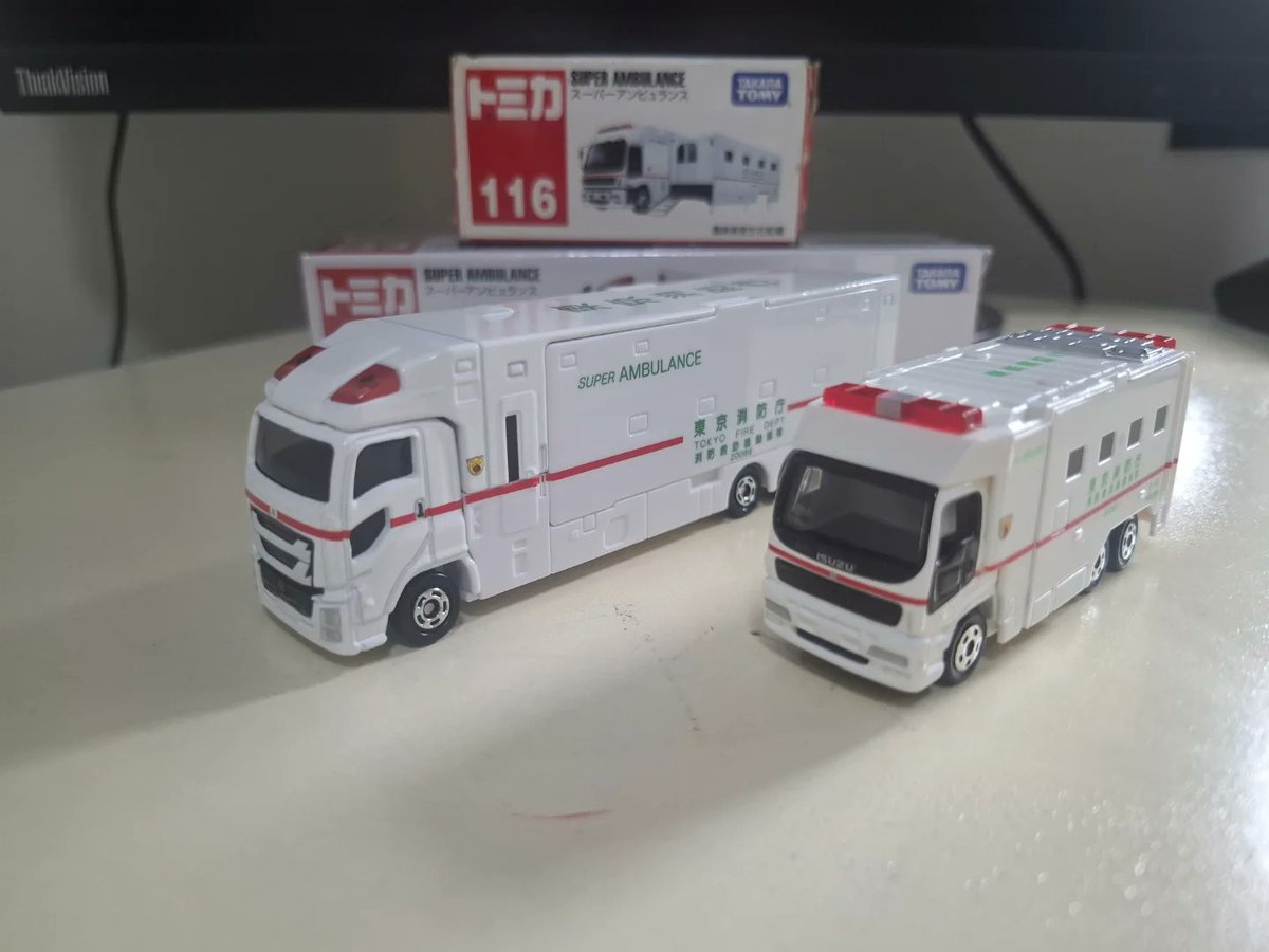 JarredFrutlwp's tweet photo. The Short and Long Super Ambulances

Tomica No. 116 Super Ambulance (2008) 
Tomica No. 144 Super Ambulance (2025) https://t.co/iKvnmCI4IM