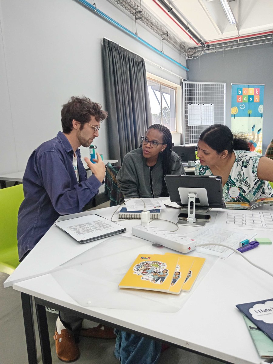 bookdash's tweet photo. Editors are the word wizards of Book Dash books. They work their magic with the writers to fine-tune the stories and offer input on illustrations and design. Refining the look and feel of a Book Dash story for its audience. These are the heroes of storytelling! 📚✨
@go2uj https://t.co/7NW9dAesXv
