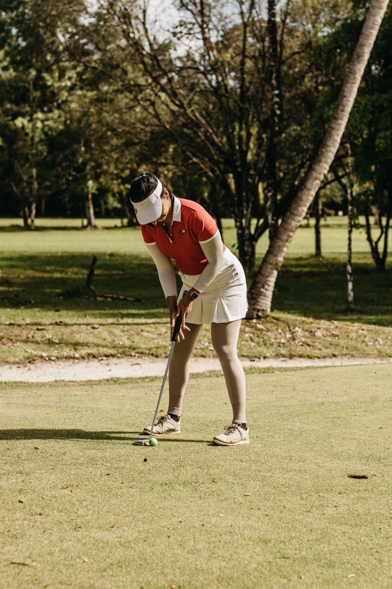 Cathytmzd's tweet photo. With an office spine marker at the blue railing, I worked on balanced pressure over weathered asphalt. Under warm shadows, careful coordination left the coordination open and the tempo controlled. #FindGolfFriends #LocalGolfers https://t.co/bNprBkvAML
