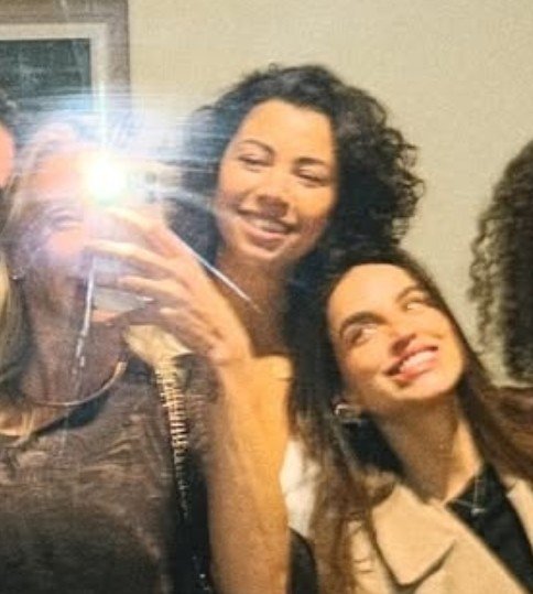bhtways's tweet photo. e o encontro de cunhadinhas aqui gente to emocionada https://t.co/aRSnMr10cM