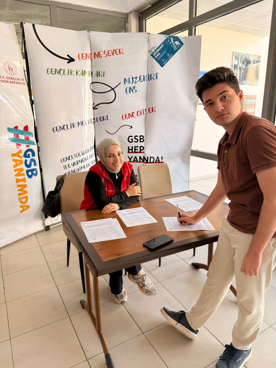 GSB_CorluGM's tweet photo. 2026-2027 Öğretim Yılı için
📍Çorlu KYK Erkek Öğrenci Yurdu ve Çorlu Kız Yurdu'nda 'Yeni şehrine hoş geldin' diyerek üniversiteye yeni başlayacak gençlerimizin yanındayız. 😊 https://t.co/0jU6ccMlN9