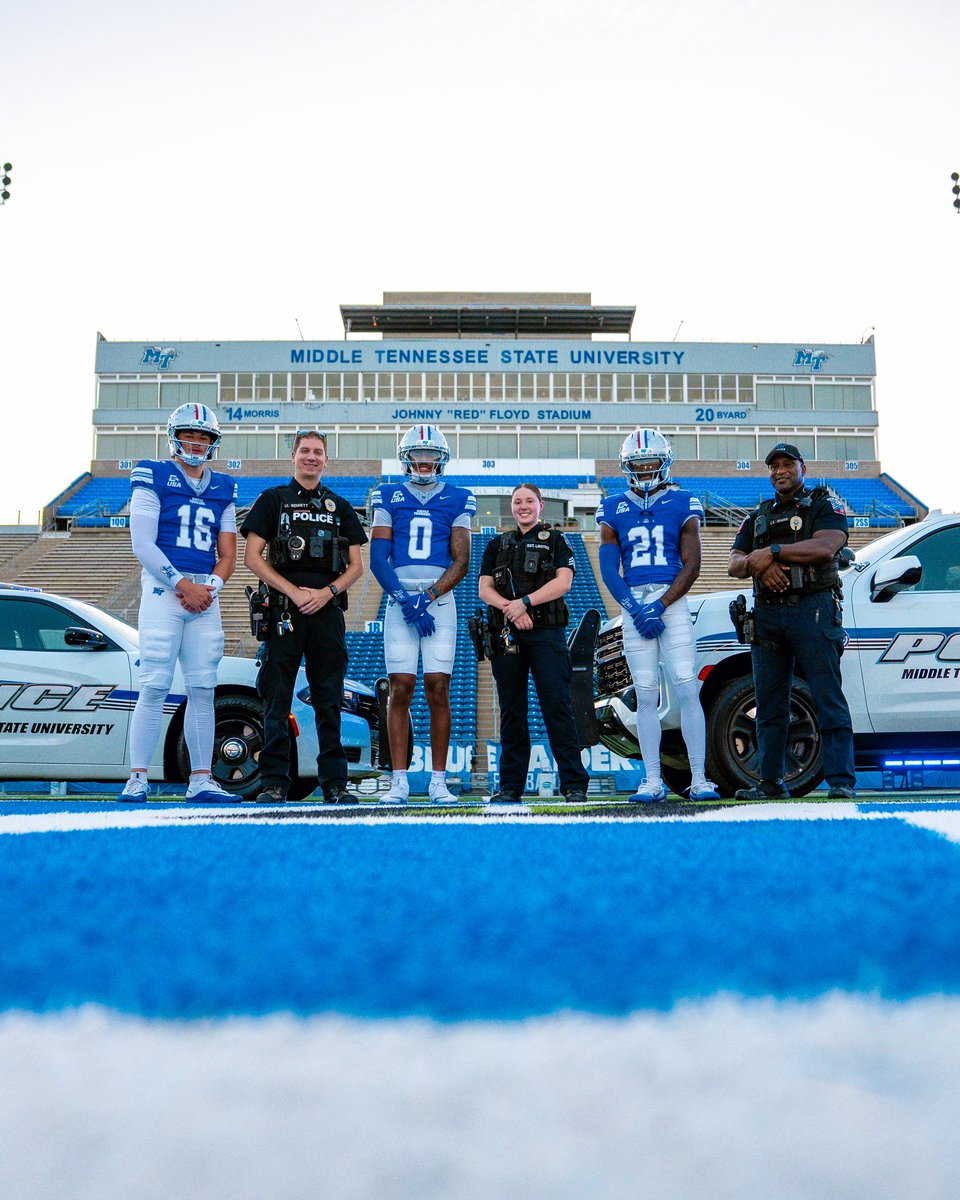 MTSUPolice's tweet photo. It’s officially game day for the Blue Raiders! Catch you out there at today’s Salute to Service game. 🏈 🚔

📸: @jlafrancephoto 

#MTSU #MTSUPD #CollegeFootball #CUSA https://t.co/bYFPABFCYM