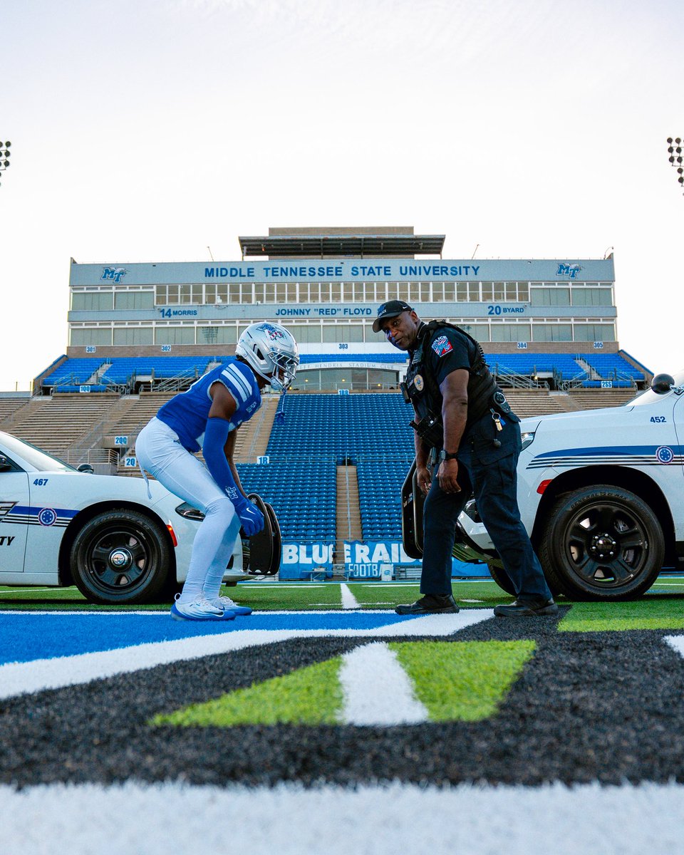 MTSUPolice's tweet photo. It’s officially game day for the Blue Raiders! Catch you out there at today’s Salute to Service game. 🏈 🚔

📸: @jlafrancephoto 

#MTSU #MTSUPD #CollegeFootball #CUSA https://t.co/bYFPABFCYM