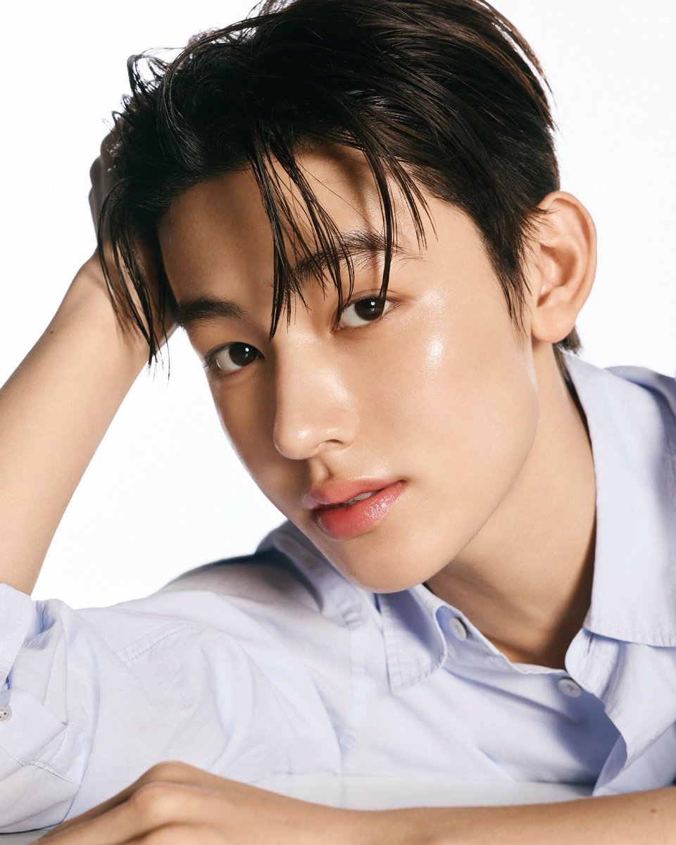 SEONGHYEONINA's tweet photo. [260919] suremagazine Instagram Update with SEONGHYEON

TORRIDEN X CORTIS  

#SEONGHYEON #성현 #ソンヒョン  #코르티스 https://t.co/FZjwTBYmIF