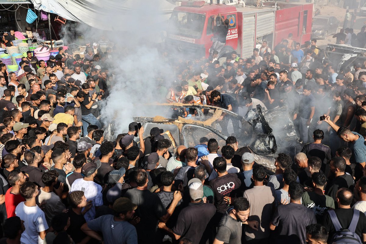 AJEnglish's tweet photo. Several Palestinians have been killed in deadly Israeli attacks across the besieged Gaza Strip.

— In pictures https://t.co/XMSGPobwSg https://t.co/jrfjMmOe3b
