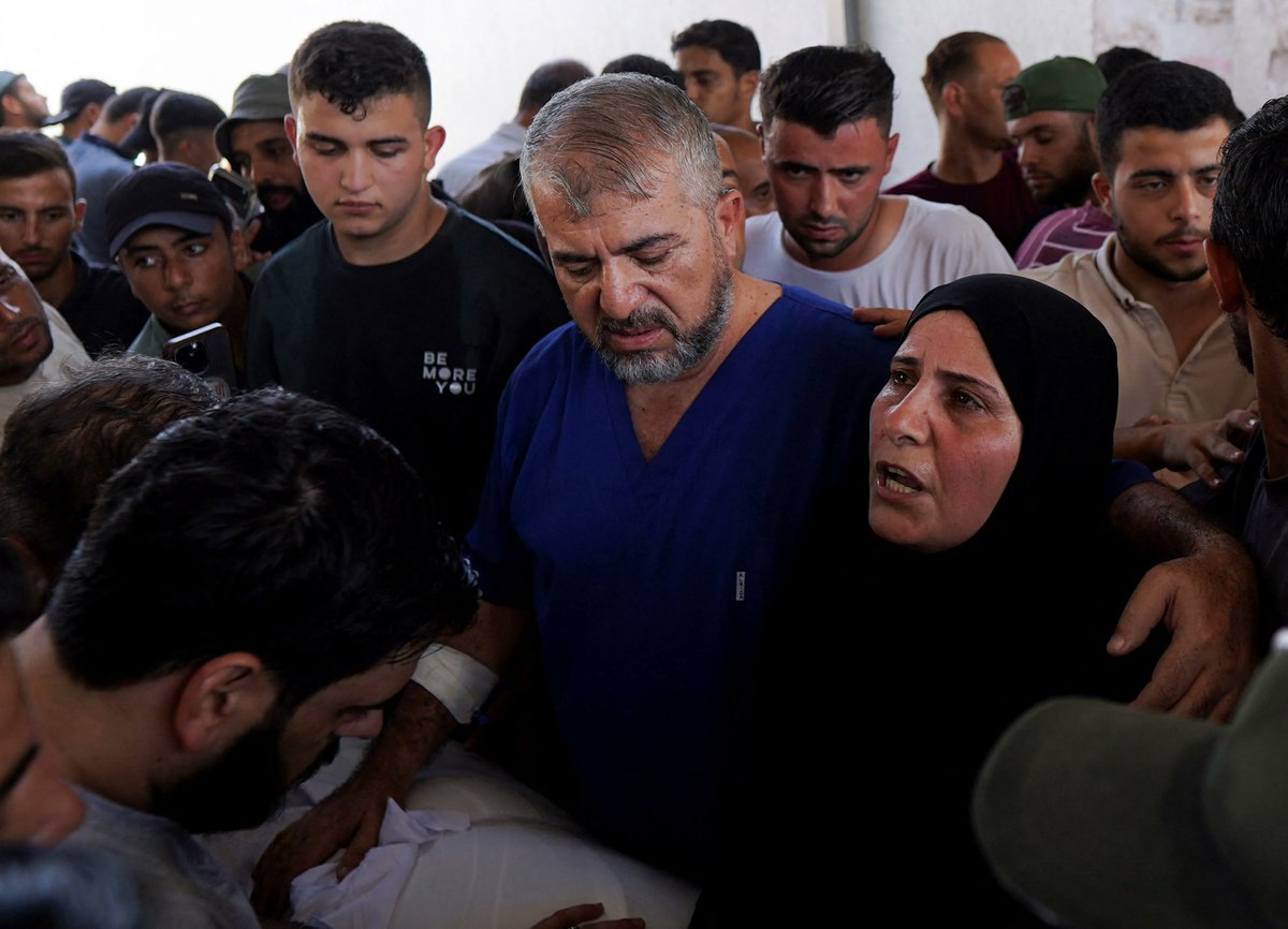 AJEnglish's tweet photo. Several Palestinians have been killed in deadly Israeli attacks across the besieged Gaza Strip.

— In pictures https://t.co/XMSGPobwSg https://t.co/jrfjMmOe3b