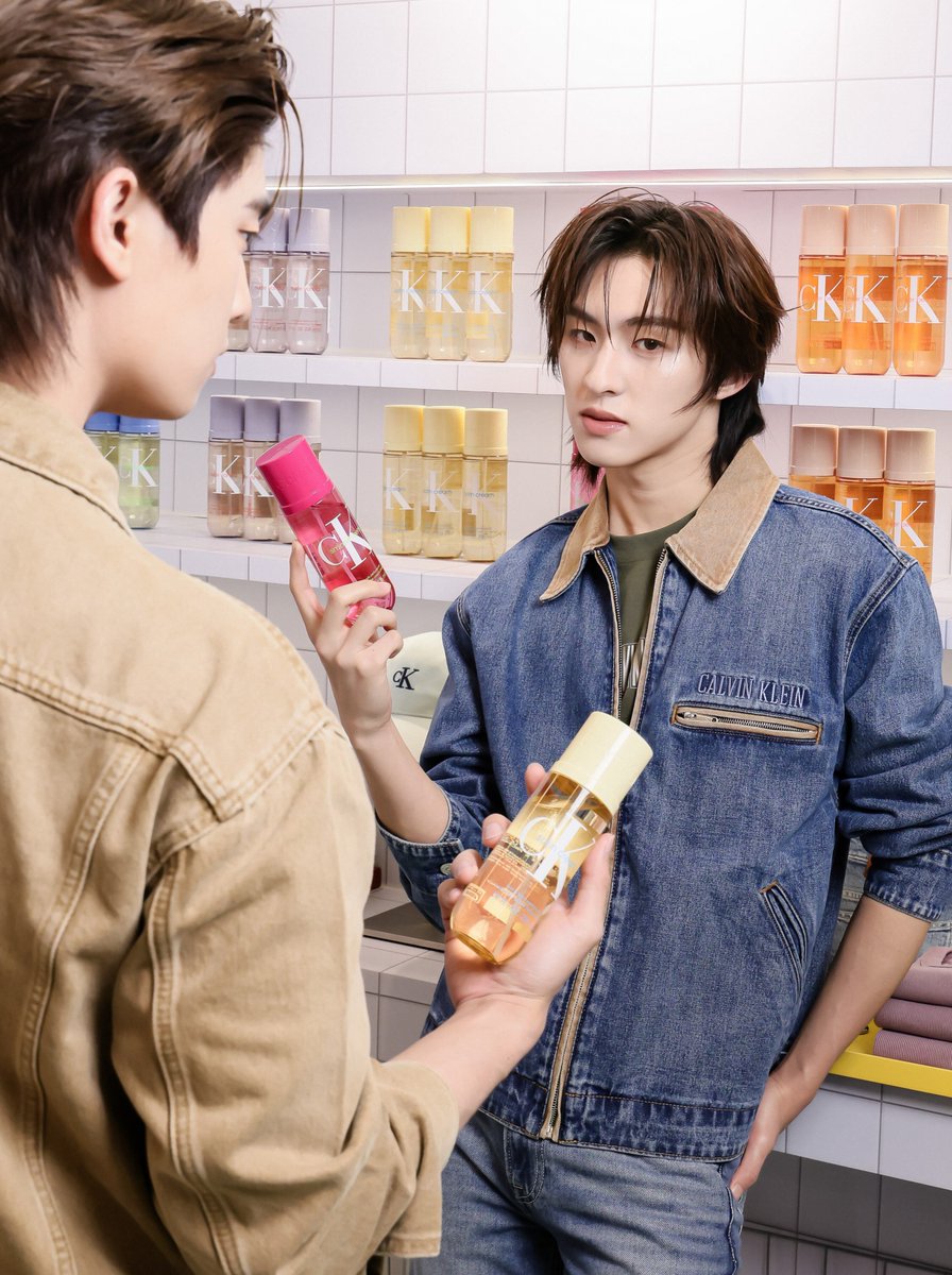 ThomasKong_RD_'s tweet photo. Update⤵️
Kongjiro 📸 IG Post. 
19/09/2026

Found my new favorite scent 🍓🩷 CK Hair &amp; Body Perfume Mist -Smooth Berry 
@CalvinKlein #Calvinkleinfragrances 
#CKMists #CalvinkleinTH 
🔗: https://t.co/gQ2ytPQMnx…

TMK WITH CALVIN KLEIN
#CKMistsxThomasKong 
#thomaskong 
+📸⏬ https://t.co/A54EX4aQA3