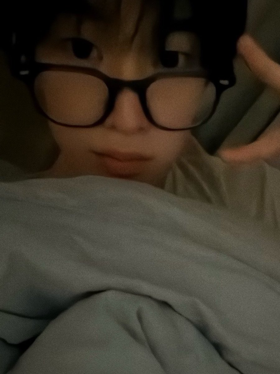 id17kikii's tweet photo. 곽기웅 생얼 좋다구 오백번 말했고 여자가죽음 https://t.co/JZC5KOWr4A