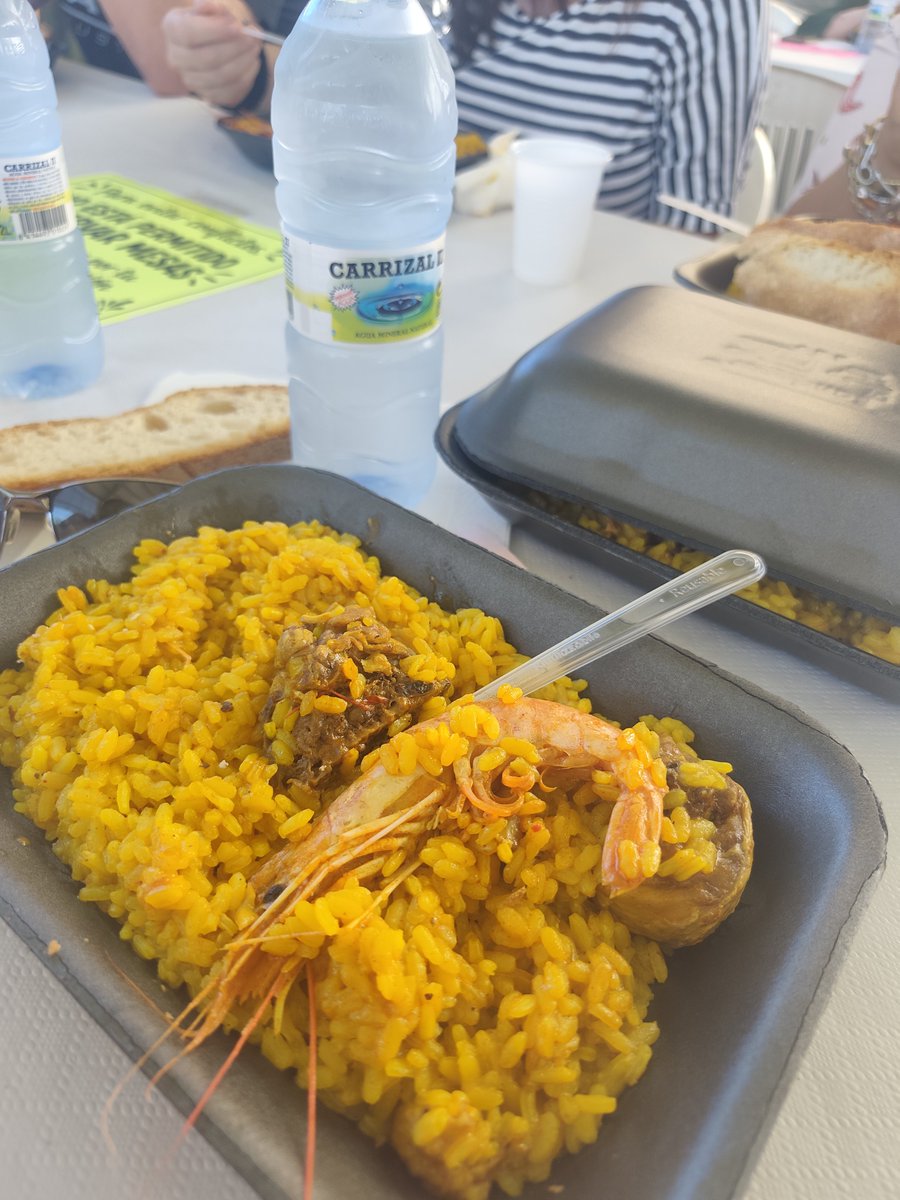 fernand12925138's tweet photo. 🎉 En el Barrio de Pinilla! II Fin de Semana Popular:XI Paellada Popular. Sayak, disco móvil y Gran Chocolatada.
Enhorabuena a la Asociación de Vecinos Barrio de Pinilla por un programa impecable y por demostrar que el mejor barrio se construye entre todos. 👏 #leonesp 
O https://t.co/asnz0HyiOz
