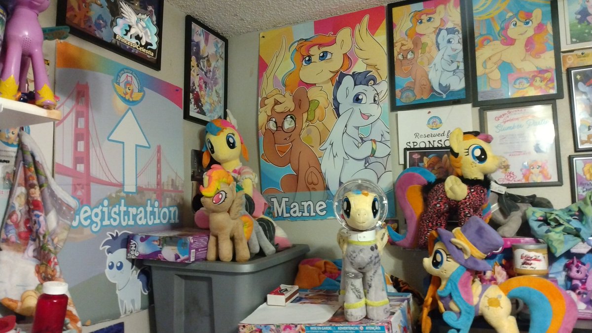 HerbieKick's tweet photo. It has been almost a year and a half since @BABSCon closed, but I still show my support for the former organizers by either buying their artwork (i.e @MidPrem ), visiting their party rooms (even if it's at @EverfreeNW ), or just showing my support when I can.

#efnw2026 https://t.co/K0pOpOOwrd