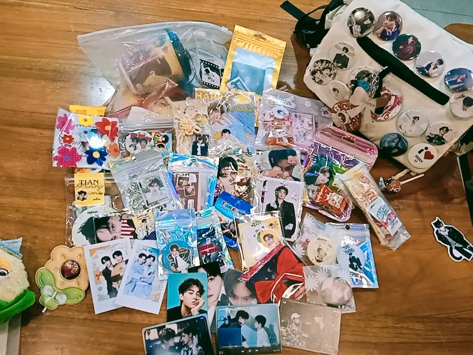cacaiiyv's tweet photo. Terimakasih banyak mimi untuk freebies hari ini, semoga kalian sehat selalu ya🌽 💛🩵 
see u next time all, semoga kita bisa bertemu lagi 🫶🏻 https://t.co/OOc1MyIM9i
