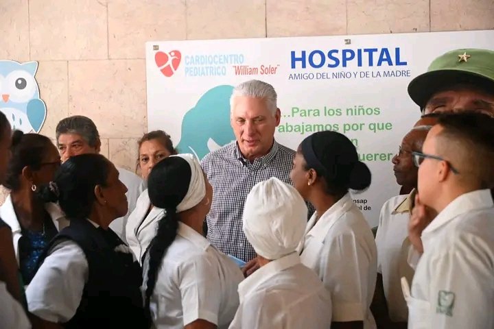 TaniaMCruzHdez's tweet photo. 📢 @DiazCanelB: Del Cardiocentro Pediátrico William Soler pudiera decirse que es el “Alma Mater de 🇨🇺” en la atención a estas enfermedades en la población infantil; que es un centro no solo de referencia para nuestro país, sino que tiene prestigio internacional.

#CubaPorLaVida https://t.co/01AAqnRxf6