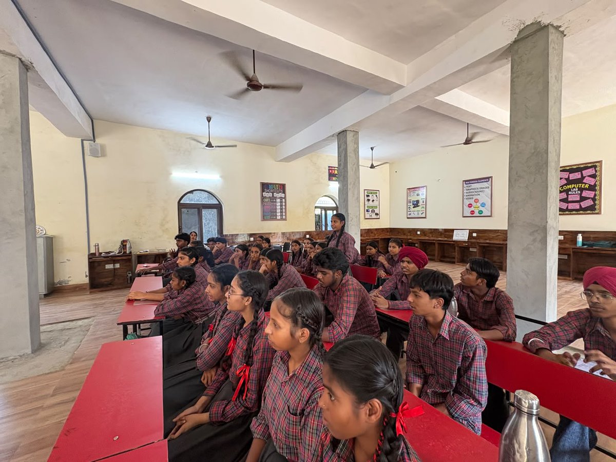 CB_Amritsar's tweet photo. Spreading awareness, saving lives! Highlights from Blood Donation Awareness session for our students and sanitation workers under the National Voluntary Blood Donation Campaign. Together, we can make a difference! #NVBDC #BloodDonor #YouthForChange #SaveLives
@pdde_wc https://t.co/iVlAs1lJAd