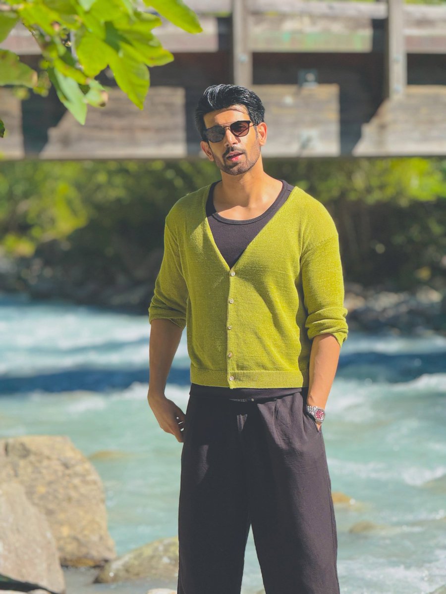 npwebfc09's tweet photo. HAPPY BIRTHDAY NAMIK
Part (3/6)
#namikpaul #happynamikday https://t.co/hcA4xNpVXf