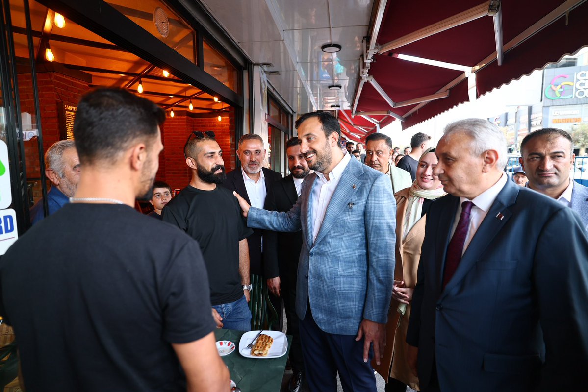 abdullahozdemir's tweet photo. Esenyurt’tan selamlar. https://t.co/j8BMJcBETY