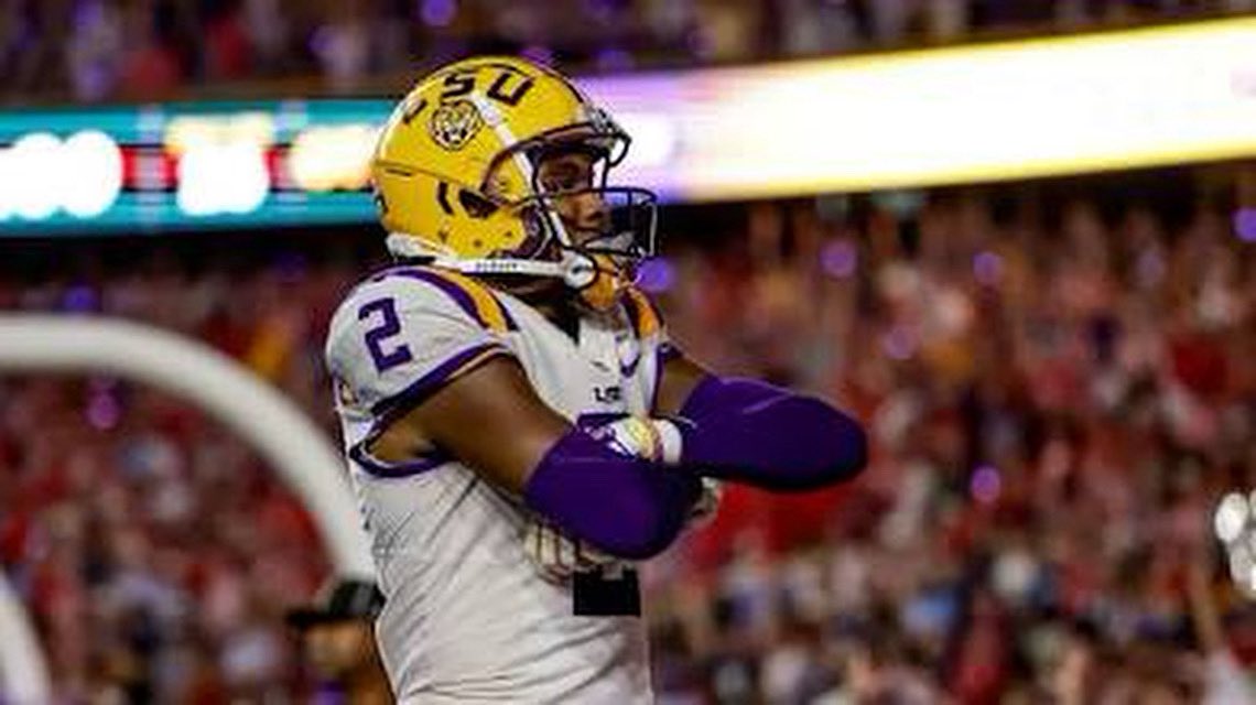 DjCobreezy's tweet photo. Let’s Go @LSUfootball 💛💜🐅 #KyrenLacy #LLK2 #BeatOleMiss https://t.co/QmOuUxOkTI