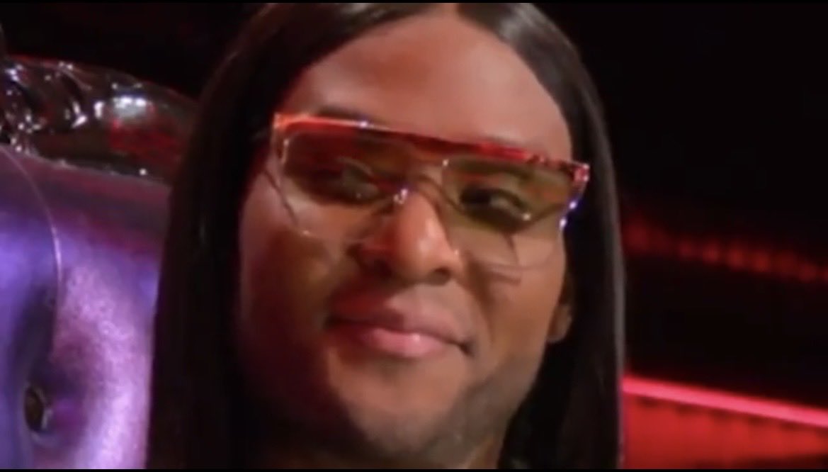 michaelwareii's tweet photo. With everybody finally talking about the resemblance of Tyler Perry &amp; Law Roach, I’m sitting over here like: https://t.co/MHJooTDsOx