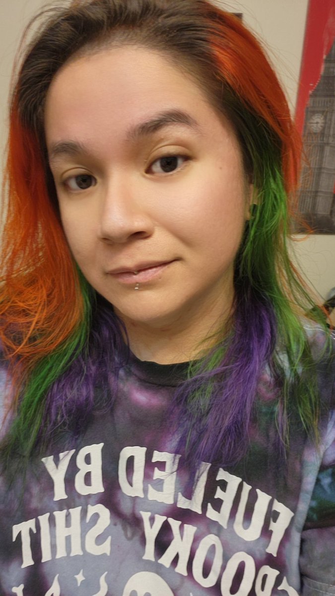 jess_terrible's tweet photo. Spooky season hair is upon us. Draven will have green hair for picture day on Monday. https://t.co/9mKwNIvXYS