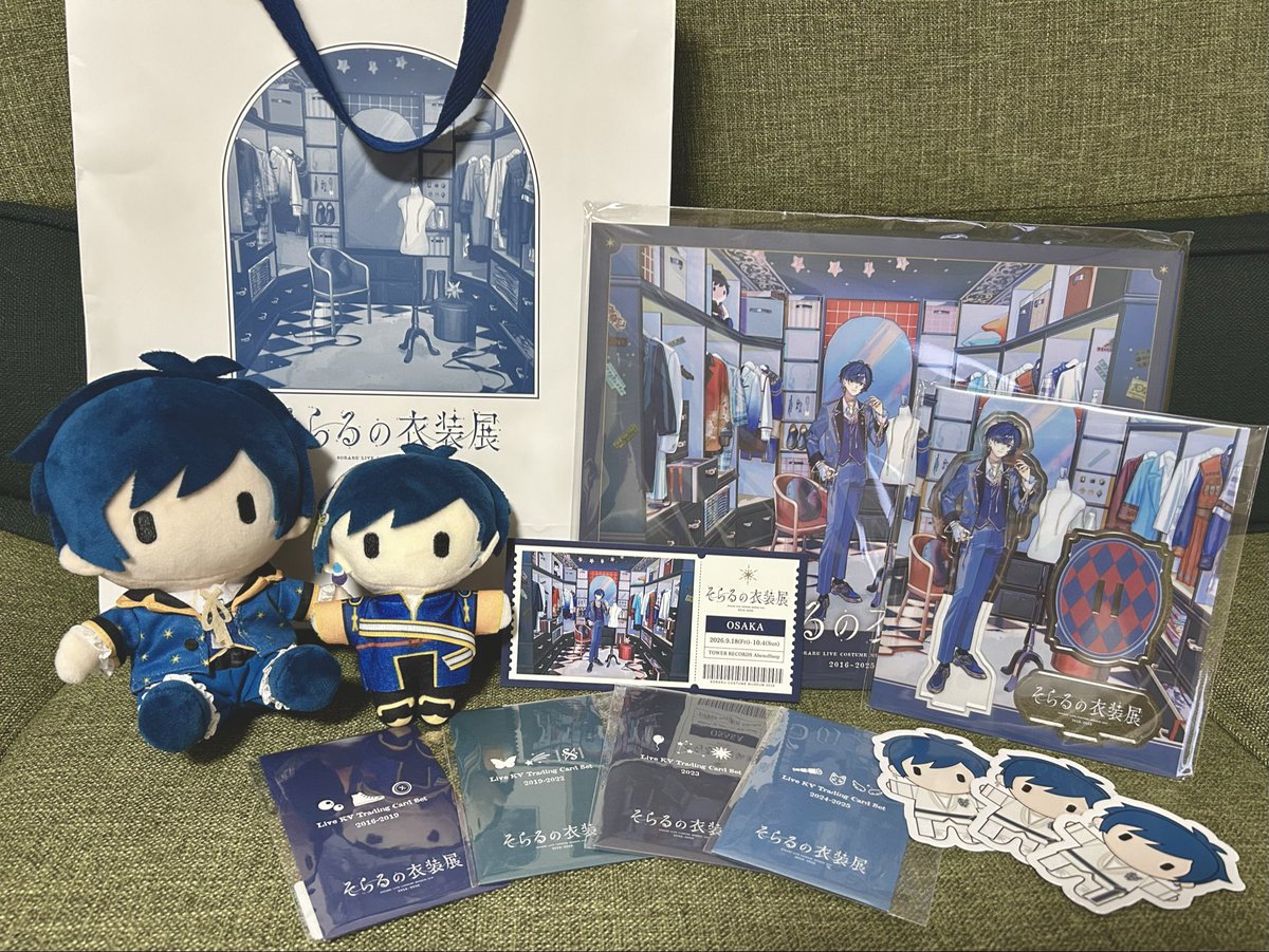 sakusk_12's tweet photo. こだわりの詰まった衣装を間近で見ることが出来て感無量です
アクセサリーも余すことなく展示されていて、衣装展でないとじっくり見ることが出来ないので行ってよかった！！
#そらるの衣装展に行ってきた https://t.co/OlcXjocDry