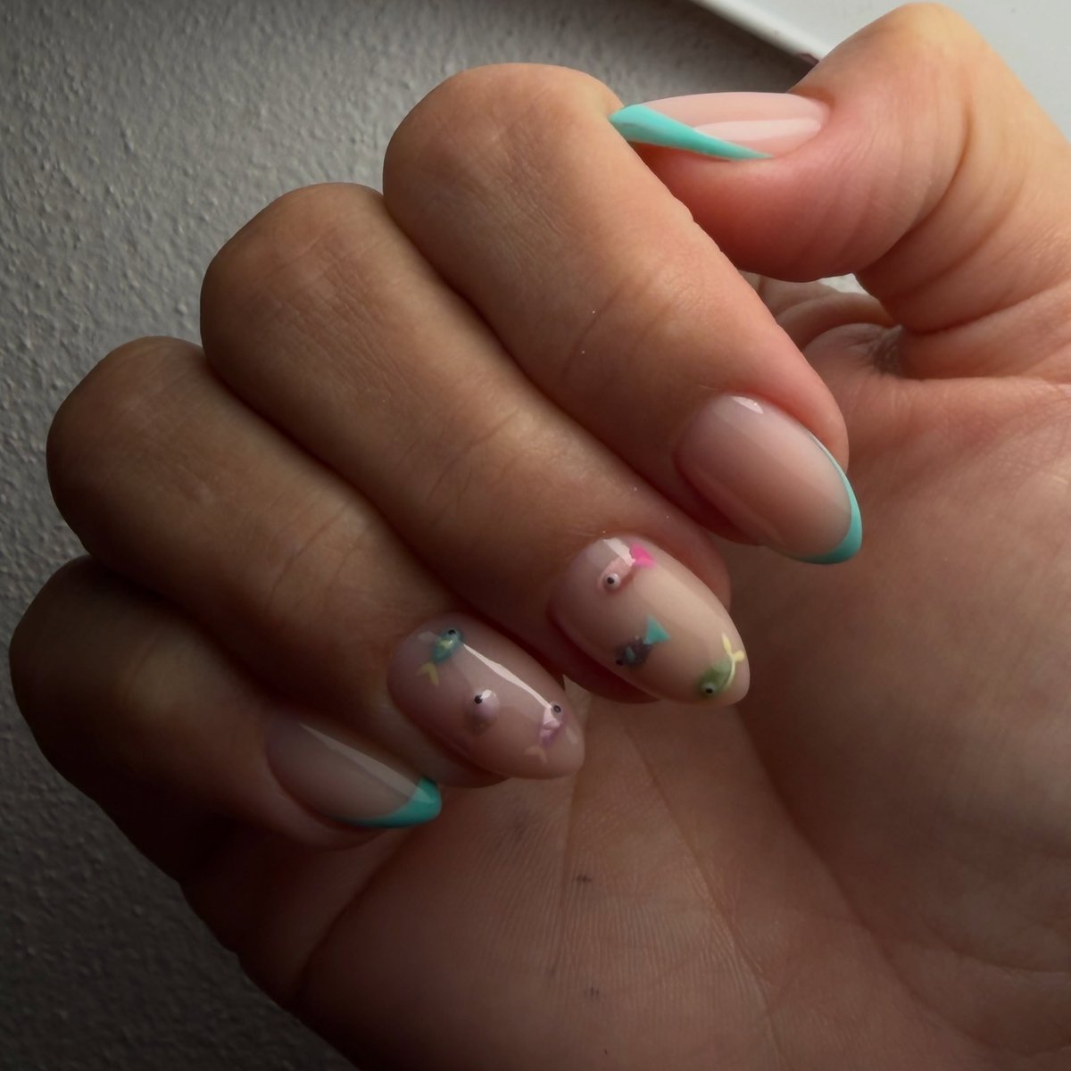 PiedadBrodbw's tweet photo. Ocean vibes only. These nails deserve a beach day! https://t.co/SkzG4Un0cM