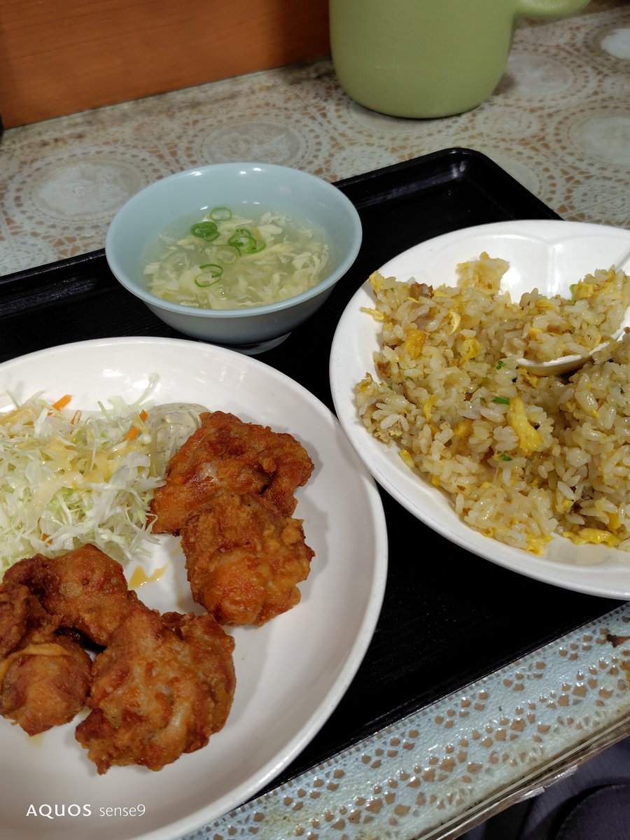 harachi_'s tweet photo. 三宮ランチは、ここは安くてお勧め　店内活気あり　どれ食べても美味しい　セットメニューは破格の安さ　#雲井亭本店　#町中華　#三宮中華　#三宮ランチ　#はらちー https://t.co/I8ed4BGz4d
