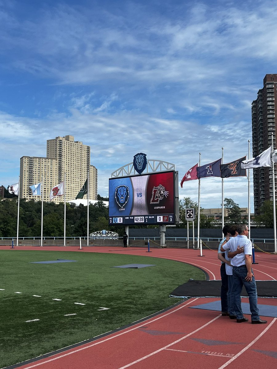 john_gioia9's tweet photo. Had a great time up at Columbia University today! Thank you @Coach_Butler_ again for the invite. Glad I got to talk and meet some new coaches and get too see what Columbia is all about!!! @Coach_Poppe @CoachT_82 
@coachryan04 https://t.co/EdszvSSpQF