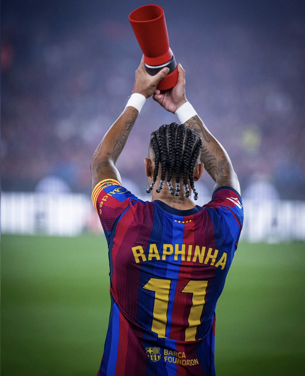 Tobs_fc's tweet photo. 🚨 STAT: Raphinha becomes the first player to win the Laliga player of the season and still respond with 2 Hattricks in a row. 

Form of his life. https://t.co/JCf7iSFl6S