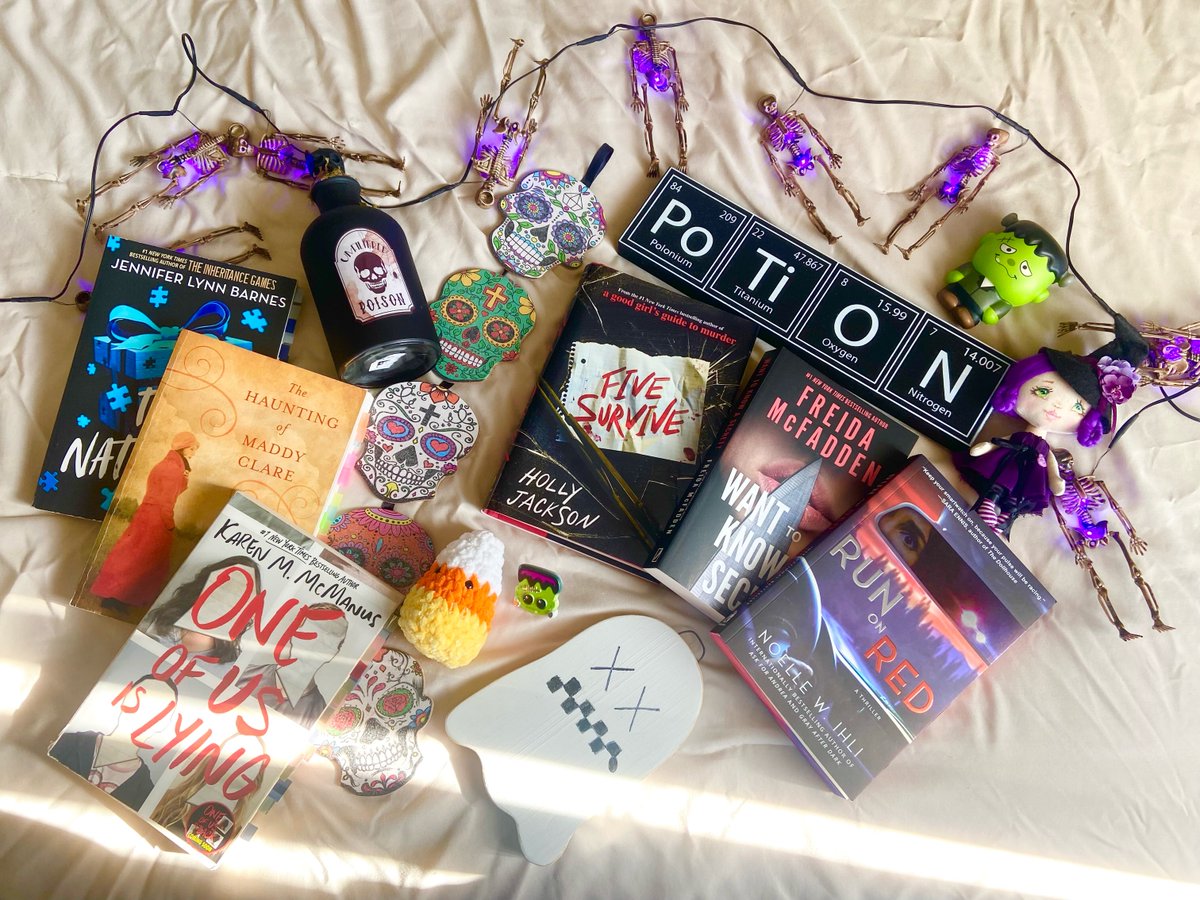 JanisAndreluy9's tweet photo. Thrillers to read in one sitting. It’s the perfect season for thrillers, mysteries, and horror. Here are some books I finished in a single day. Have you read any of them, or are they on your TBR? https://t.co/VyrMzO0POh