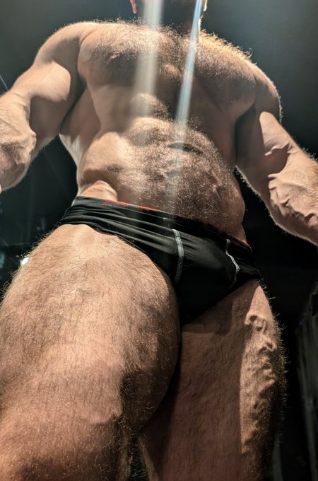 MuscleService's tweet photo. 💪 @MstrJawbreaker https://t.co/bkwvTg8Fzn