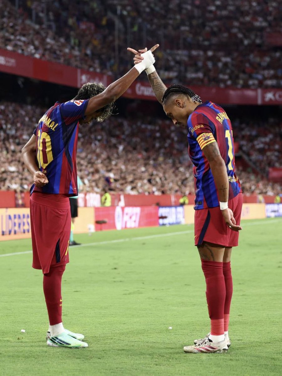 CfcDan_01's tweet photo. Barcelona never needed Julian Alvarez, Raphinha and Yamal is cooking like mad https://t.co/RMIHtrfDKu