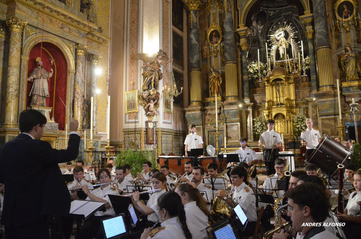 DoloresSAlberto's tweet photo. También al compositor @pgalvez_ por su magnífica composición dedicada a Ntra Sra de los Dolores.
Que nuestra Madre y Patrona los guarde siempre.

#DoloresSanAlberto

📸: Andres Alfonso y @SarayBorrego https://t.co/6YraHYsQjs