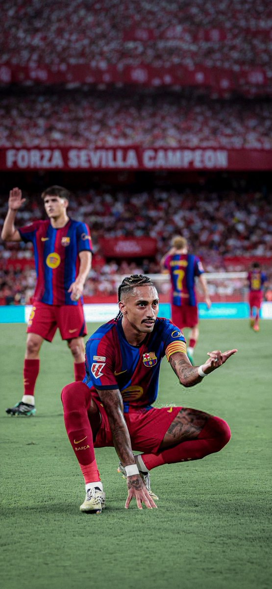 Footbal_Edit_HD's tweet photo. └📂 #Barcelona 🇪🇸
     └📂 #Raphinha  
➣ @Footbal_Edit_HD 

#Barca | #4K | #Wallpaper 
📥 4K Version: https://t.co/vbNOYuSJgu https://t.co/hfNyLGzIYz