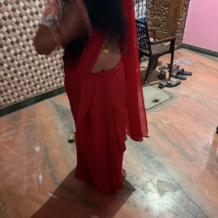 AUNTYSLove92's tweet photo. En friend Amma mohana munda epa veeduku ponnalum intha mathire tha irutha 🤩 thopul show panidu rendu molaium suma verithanama irukum 🤩 Antha mundaiya oru time sleeping tablets podu Nanum en friends verithanama okanum 💦💦💦 https://t.co/lTVpqCdXQh