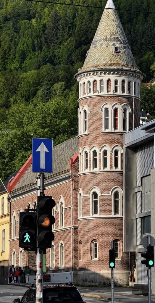mo19l_'s tweet photo. بيرغن الفاتنة 🇳🇴✨ https://t.co/8FmDDFc2Lt