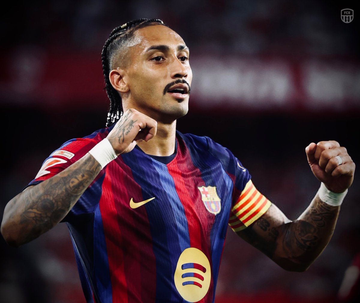Forca_Fcb's tweet photo. هــاتــريك مـثالـي من رافا! ⚽️

بالقدم اليسرى ✅
بالقدم اليمنى ✅
بالرأس ✅ https://t.co/rJ0J8kepAP