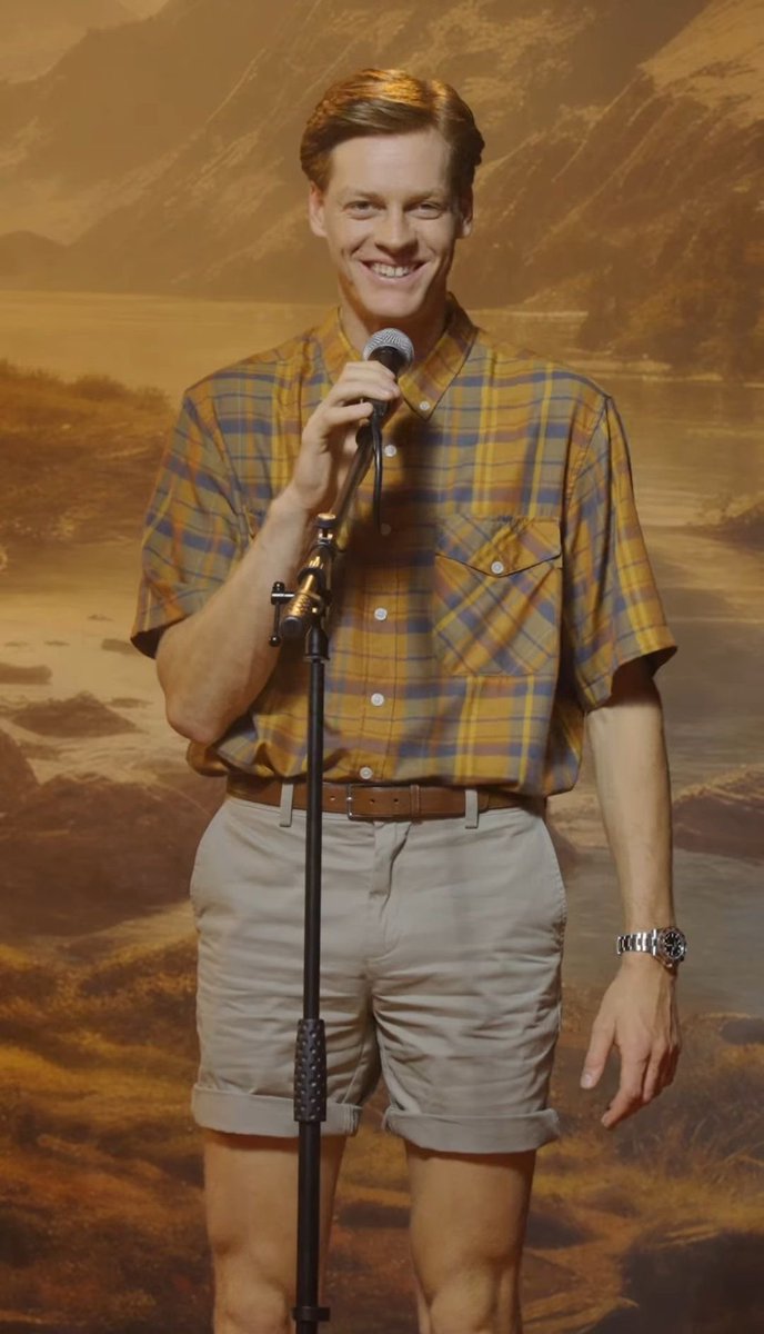 swiftfox1302's tweet photo. tb to back when his styling memo was: 

well he's a ginger thin white boy so let's make him look as gay as humanely possible 🙂✨ https://t.co/9qpfkNRMlh