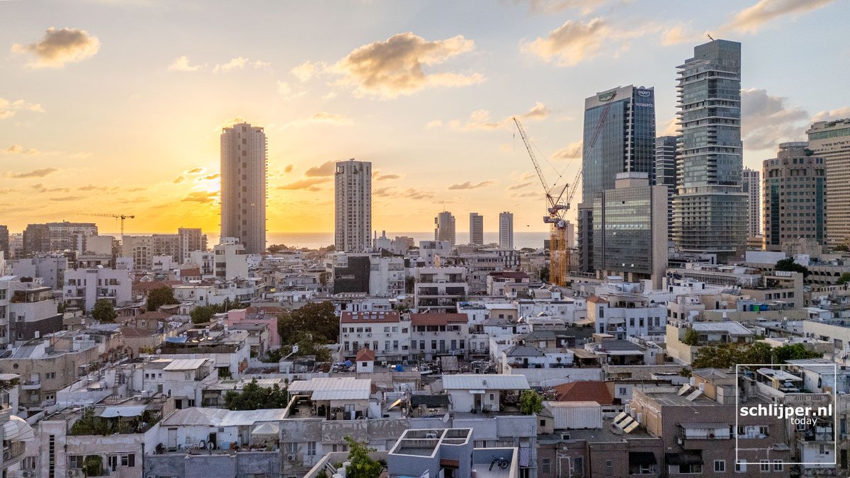 schlijperisrael's tweet photo. Tel Aviv, HaAliya
19/09/2026, 18:19 #SchlijperAir #sunsetTLV https://t.co/PbVtXRAFhT